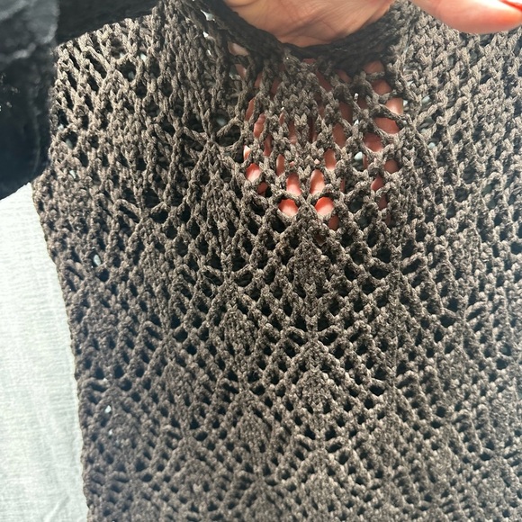 Bandolino Y2K brown, crochet knit V-neck sleeveless tank top boho cotton Med - Picture 3 of 9